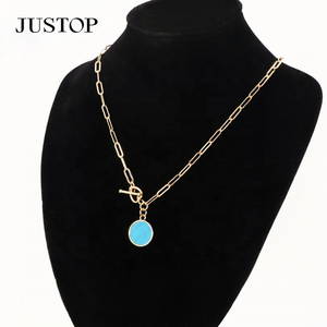 Collar de Moda con Colgante de Moneda Turquesa y Cadena de Eslabones con Hebilla en Forma de Corazón, Chapado en Rodio, de Acero Inoxidable Ecológico para Mujer - Product Image 1