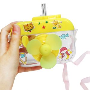 Mini Ventilador de Mano Promocional de Plástico Barato 2024, Sin Batería, Botella de Agua de Plástico con Cámara, Mini Regalos - Product Image 1