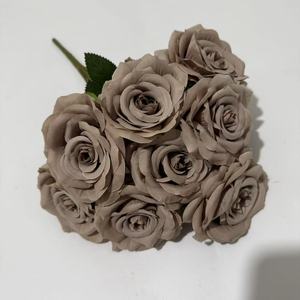 Bouquet de roses artificielles à 9 têtes en soie, idéal pour la <span class=keywords><strong>décoration</strong></span> de <span class=keywords><strong>mariage</strong></span> et la maison, à prix abordable - Product Image 6