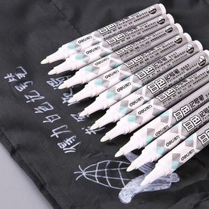 Deli S557 White Permanent Marker 12mm Oil-based Large Tip For Fabric Board Writing - Product Image 1