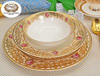 Service de table en porcelaine de Chine à motif floral, 24 pièces, assiettes à dîner, ensembles de vaisselle, céramique, or en relief, pour 6 personnes, hôtel