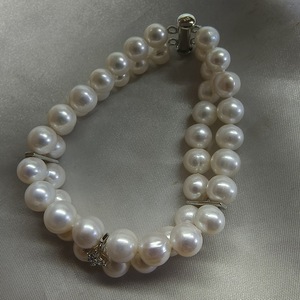 Bracelet double rang de perles d'eau douce non-cœur, série Blanc/Rose/Violet, 8-9 mm, presque parfait, avec boutons de manchette et pinces à cravate tendance - Product Image 3