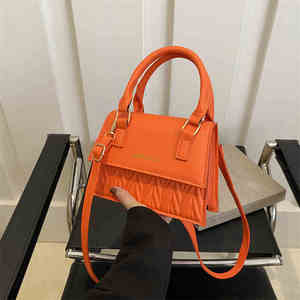 Túi đeo vai nữ thời trang và đa năng phong cách đơn giản túi vuông nhỏ khóa retro Túi đeo chéo lấp lánh - Product Image 5