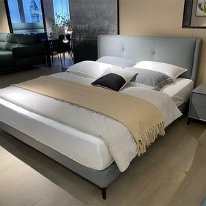 Juego de muebles de dormitorio de Hotel gris de cuero italiano de salida de fábrica, cama alta, marco de cama tamaño King, camas de lujo - Product Image 4