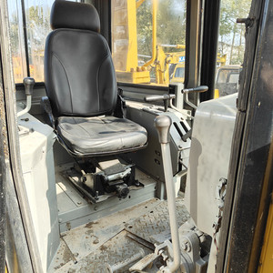 Topadora Usada Cat D6H d6g d7g d7r d8r d9r d6h d5c d4c d3c con Ripper, Motor Cummins, Capacidad de Nivelación de 4.3m, Sistema Hidráulico en Stock - Product Image 6
