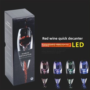 Décanteur rapide pour vin rouge, design minimaliste en plastique, avec LED lumineuse, vente en gros, emballage individuel - Product Image 3