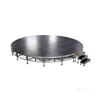 Plateforme de scène professionnelle pour DJ avec structure en aluminium, escaliers et table intégrées