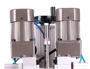 Machine de capsulage multifonctionnelle semi-automatique pour flacons pulvérisateurs de liquide de lavage et bouteilles cosmétiques à bec de canard - Product Image 5