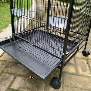 Gabbia per Pappagalli Extra-Large di Lusso a Villa Ornamentale in Ferro per Allevamento Domestico Chiusura a Scatto Confezionata in Scatola - Product Image 4