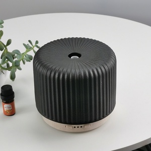 Nouveauté Diffuseur d'arômes en céramique noire 200 ml Diffuseur d'huiles essentielles en céramique noire Diffuseur d'huiles essentielles ultrasonique pour l'aromathérapie - Product Image 2