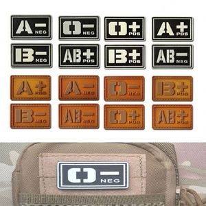 Patchs brodés en PVC souple 3D personnalisés avec logo, transfert thermocollant en relief, groupes sanguins, patchs en caoutchouc PVC en relief avec velcro, à thermocoller - Product Image 1