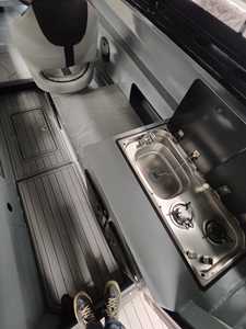 Yacht ponton de luxe de 31 pieds, bateau en aluminium avec support radar et pare-soleil rétractable pour le divertissement familial maritime et la pêche - Product Image 4