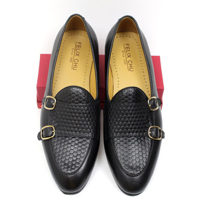 Mocasines de Cuero Hechos a Mano para Hombre con Punta Redonda y Borlas, Zapatos Mocasines con Tachuelas para Hombre - Product Image 1