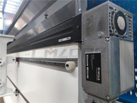 2025 CHZOM Fournisseur Chzom Harsle Group Approuvé 63T CNC Presse Plieuse pour le Travail des Métaux