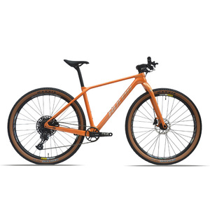 Vélo de montagne Hulda 29 pouces en fibre de carbone avec fourche à suspension et câbles internes, vélo tout-terrain - Product Image 2