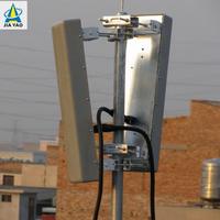 Tour de télécommunication monopôle de 20 m pour toiture, technologie professionnelle, pour le déploiement de micro-cellules 5G en zone urbaine