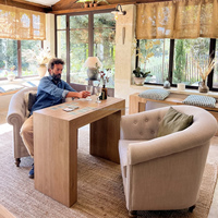 Table en bois massif vous permettant de l'agrandir, du coin d'entrée à une table de banquet pouvant accueillir 12 personnes