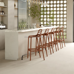 Chaise <span class=keywords><strong>de</strong></span> <span class=keywords><strong>bar</strong></span> extérieure personnalisée en plastique intégral OKAY, <span class=keywords><strong>chaises</strong></span> en plastique PP colorées pour restaurant <span class=keywords><strong>de</strong></span> restauration rapide à prix abordable - Product Image 2