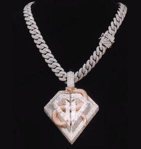 Pendentif personnalisé avec logo classique, pendentif personnalisé avec nom et numéro pour homme, style hip-hop, bijoux en argent 925 avec diamants VVS1, élégant - Product Image 1