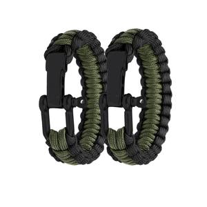 Bracelet multifonctionnel 5-en-1 réglable camouflage pour homme, outil de survie en plein air pour camping et randonnée, en polyester 1L - Product Image 6