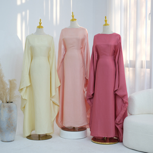 Abbigliamento Islamico Estivo in Poliestere a Prezzi Convenienti, Taglie Forti, Abiti Kaftan Etnici Tinta Unita con Cintura, Abaya di Dubai - Product Image 1
