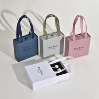 Nueva Caja Portátil Cuadrada con Cajón Extraíble y Estampado para Collares, Anillos, Pendientes y Pulseras; Caja de Regalo para Joyería (Cartón)