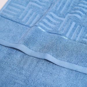 Serviette en coton pur de haute qualité avec logo personnalisé, serviette de bain épaisse et douce, confortable pour un usage domestique - Product Image 5