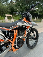 Moto tout-terrain à 1 cylindre, 2 temps, 250 cm3, pour adultes, vitesse maximale > 80 km/h, en stock