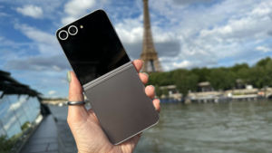 Venta al por Mayor de Teléfonos Móviles Z Flip 4 5 6, 99% Nuevos, Originales, Desbloqueados, 5G, 12GB de RAM, Pantalla de 6.7 Pulgadas - Product Image 1