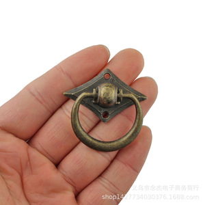 Tirador de Anillo de Aleación de Zinc Antiguo B51 de 43mm para Cajones y Muebles, Estilo Tradicional, Duradero - Product Image 2