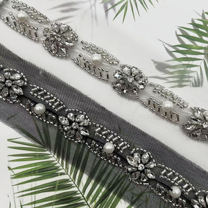 Nuevo en 2026: Accesorios DIY para Decoración de Vestidos de Novia, Encaje de Perlas y Pedrería Hecho a Mano para Ropa y Sombreros - Product Image 4