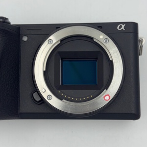 Appareil photo hybride <span class=keywords><strong>Sony</strong></span> <span class=keywords><strong>A6600</strong></span> d'occasion avec objectif 16-50, écran tactile, 24MP, vidéo 4K, état A+ - Product Image 6