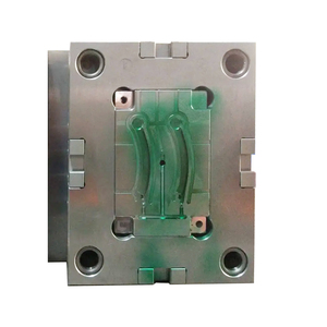 中国工厂专门设计和定制用于生产电气手柄的注塑模具 - Product Image 2