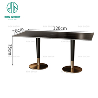 Ensemble de mobilier de restaurant Ron Group Luxury Cafe Coffee Shop : banquettes carrées en marbre avec structure métallique, table et chaises.