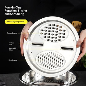 Ensemble de 4 ustensiles de cuisine en acier inoxydable : trancheuse à légumes, râpe multifonction et bac de drainage pour la préparation culinaire - Product Image 4