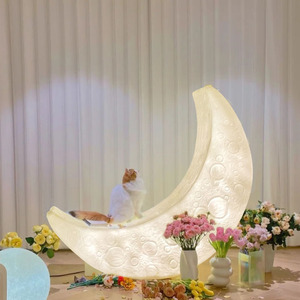 Lampe de sol créative PM Nordic Hotel Living Room Sofa Large Moon, sculpture décorative de luxe en acrylique pour intérieur/extérieur. - Product Image 5