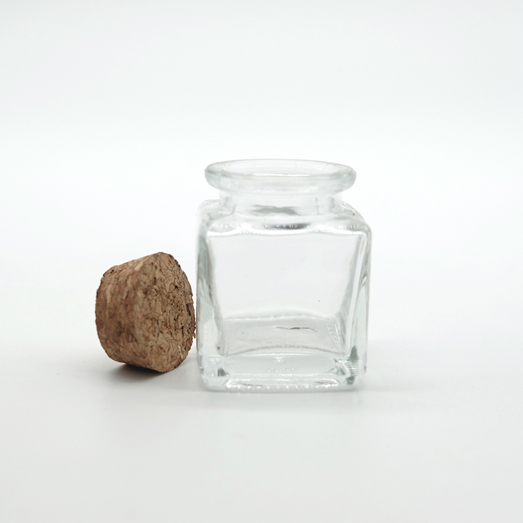 Pot avec bouchon corkl