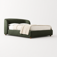 Lit double surdimensionné minimaliste européen moderne avec tête de lit incurvée, tissu doux et pieds en bois de noyer durable