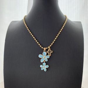 TK-C286 Precioso Collar con Colgante de Flor Esmaltada, Encantador Collar de Cadena de Bolas con Corazón para Mujer, Collar de Moda al por Mayor - Product Image 4