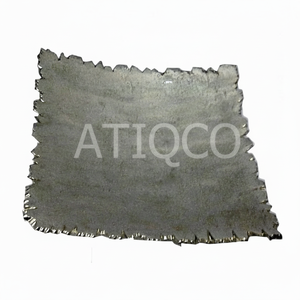 Plato de fruta de metal de aluminio ecológico de lujo moderno Plato cuadrado hecho a mano para el hogar o la comida con patrón Retro INS - Product Image 1