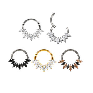 <span class=keywords><strong>Anello</strong></span> Segmentato con Cerniera in Titanio GZN <span class=keywords><strong>per</strong></span> Piercing Corporeo con 9 Zirconi Cubici a Taglio Marquise Incastonati, <span class=keywords><strong>Anello</strong></span> <span class=keywords><strong>per</strong></span> Naso e Orecchio <span class=keywords><strong>Helix</strong></span> <span class=keywords><strong>per</strong></span> Uomo e Donna - Product Image 1