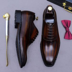 Chaussures en cuir décontractées pour hommes, rehaussantes de 6 cm, à bout pointu, style rétro Oxford, imperméables et respirantes, grandes tailles, collection automne - Product Image 2