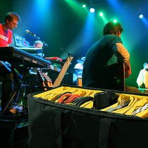 OEM Portable EVA Hard Customized Size DJ Music Storage Case Carbon Fiber Build-in Super Quality Buffer Sponge for Mixer Player - Product Image 5