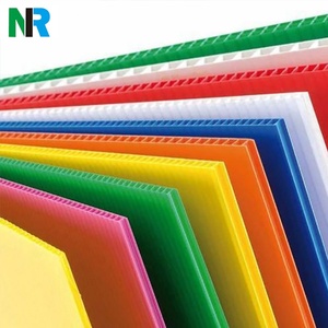 NR Factory Sale 3mm 18x24 Inch White Corrugated <b>Plastic</b> <b>Sheet</b> Yard Sign Blanks - Product Image 6