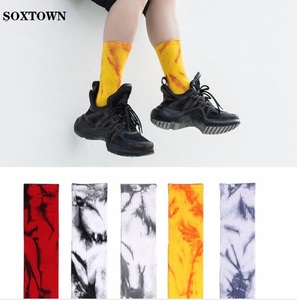 Calzini <span class=keywords><strong>da</strong></span> <span class=keywords><strong>Donna</strong></span> con Stampa Tie-Dye, Stile Streetwear, in Cotone Traspirante, Versatili per Sport e Casual - Product Image 6