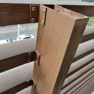 Partición de oficina impresa de grano de <span class=keywords><strong>madera</strong></span> de <span class=keywords><strong>aluminio</strong></span> Perfiles de <span class=keywords><strong>aluminio</strong></span> <span class=keywords><strong>Tubo</strong></span> hueco cuadrado de <span class=keywords><strong>aluminio</strong></span> - Product Image 1