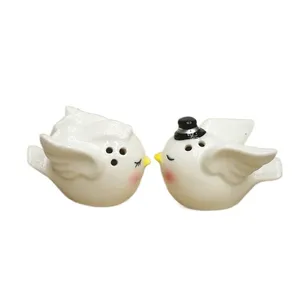 6.2*4*4.2CM dessin animé peint à la main ange oiseau <span class=keywords><strong>Couple</strong></span> en céramique bouteille d'épices cadeau paire de maison cuisine fournitures poivre salière - Product Image 6