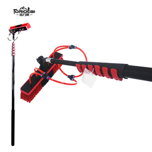 Góndola de Limpieza de Ventanas con Poste Telescópico de Fibra de Carbono y Metal, con Ósmosis Inversa para Uso Doméstico - Product Image 1