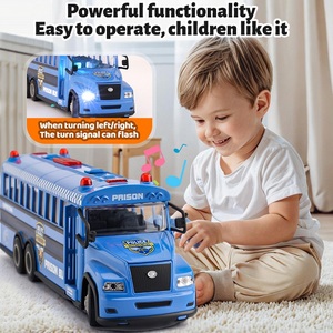Auto radiocomandata con luci e suoni simulati, modello prigione, giocattolo per bambini, 2.4G, autobus dei detenuti telecomandato - Product Image 2