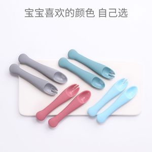 Juego de tenedor y cuchara de silicona para bebé, utensilios de entrenamiento con punta suave sin Bpa para 0-12 meses, mango recto de Color sólido - Product Image 4